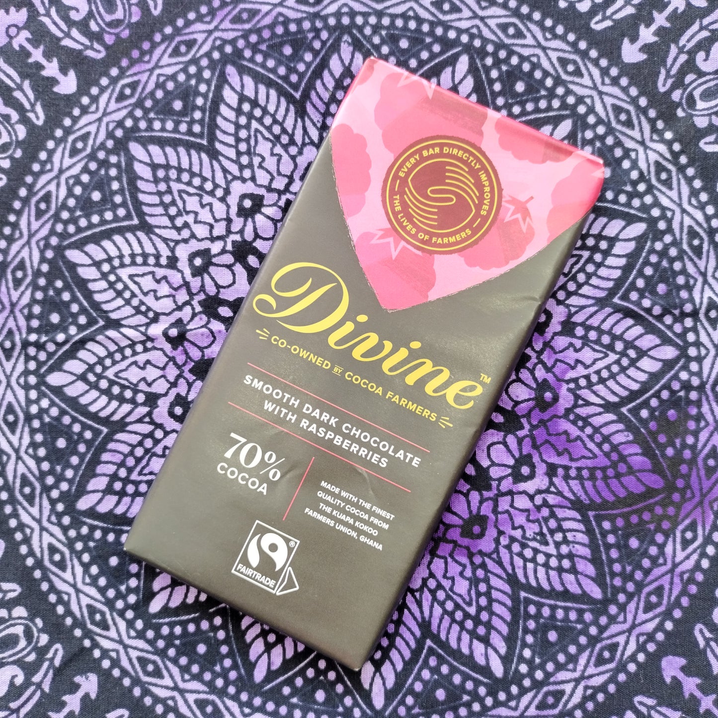 Divine 70% Dark Chocolate & Raspberries Bar 90g